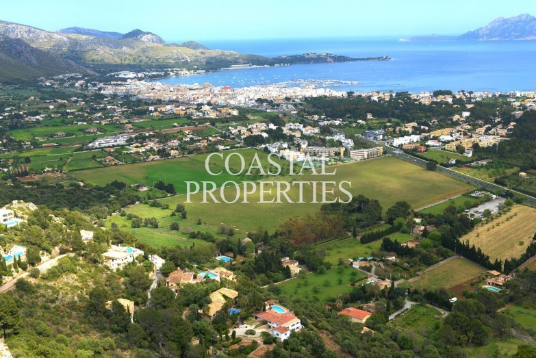 Property for Sale in Puerto Pollensa, Lovely Country House With Two Guest Houses For Sale Puerto Pollensa, Mallorca, Spain