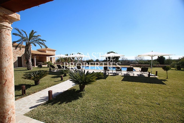 Property for Sale in Porto Colom, Large Country Finca With Sea Views For Sale Porto Colom, Mallorca, Spain