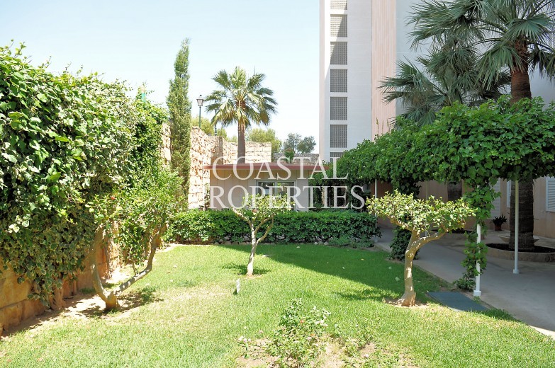 Property for Sale in Super Large 5 Bedroom Beach Front Apartment For Sale Palmanova, Mallorca, Spain