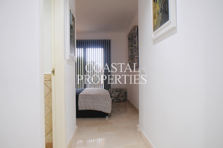 Property for Sale in Santa Ponsa Nova, garden apartment for sale in the exclusive community of  Ses Penyes Rotges Santa Ponsa, Mallorca, Spain