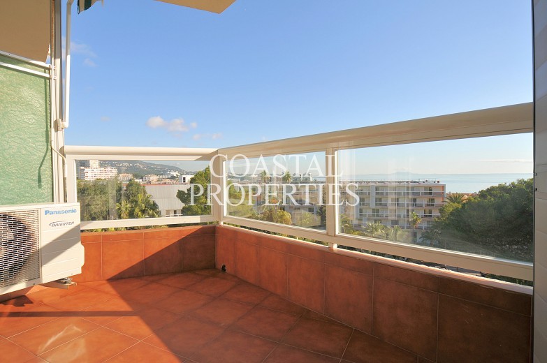 Property to Rent in Immaculate sea view studio apartment for rent Palmanova, Mallorca, Spain