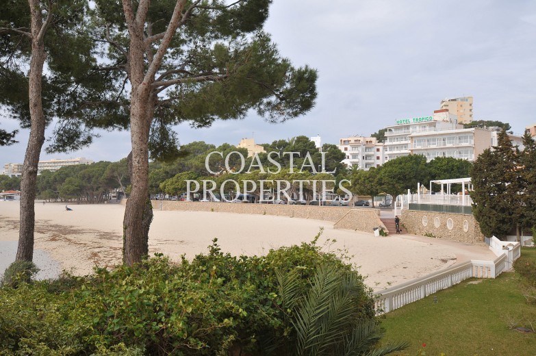 Property for Sale in Beachfront one bedroom apartment with sea access for sale Palmanova, Mallorca, Spain