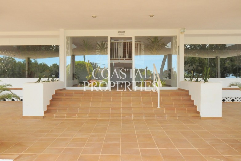 Property for Sale in Luxury sea view penthouse for sale with 435 m2 terrace area   Cala Vinyes, Mallorca, Spain