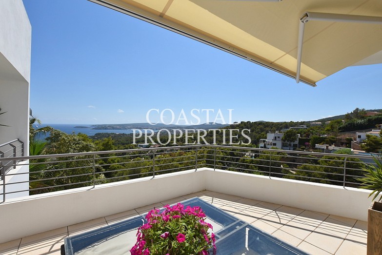 Property for Sale in 4 bedroom, 3 bathroom sea view villa for sale in the upmarket Costa D'en Blanes, Mallorca, Spain