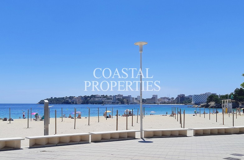 Property for Sale in Beachfront apartment for sale in popular holiday resort Palmanova, Mallorca, Spain