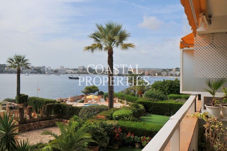 Property for Sale in Location, Location. Exclusive 3-bedroom apartment for sale in the Yaya community  Palmanova, Mallorca, Spain