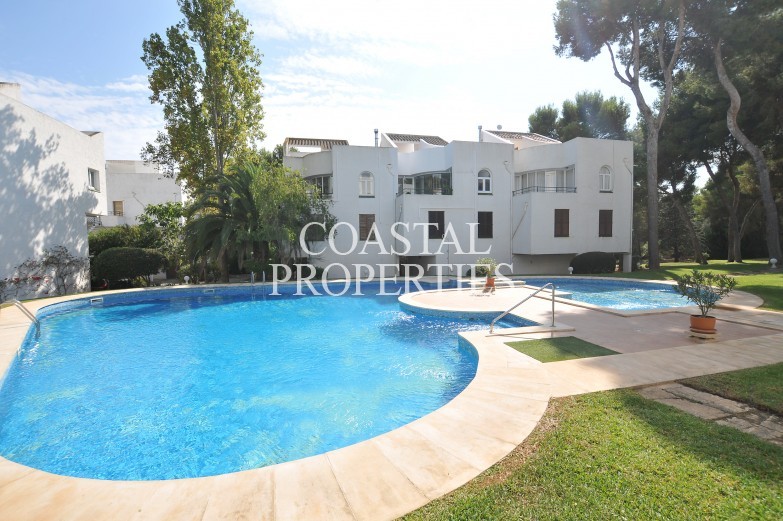 Property to Rent in 3 bedroom townhouse for rent in a popular community with swimming pool Sol de Mallorca, Mallorca, Spain