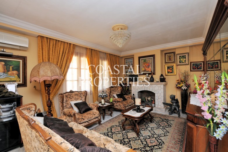 Property for Sale in 7 bedroom, 3 bathroom villa for sale Son Ferrer, Mallorca, Spain
