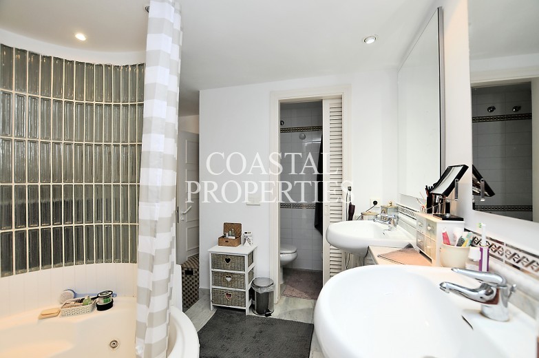 Property for Sale in 3 bedroom garden apartment for sale Bendinat, Mallorca, Spain