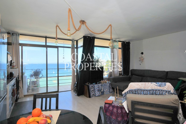 Property to Rent in 2 bedroom sea view apartment for rental Palmanova, Mallorca, Spain