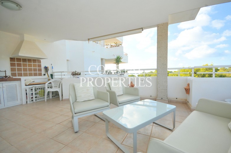 Property for Sale in Unique, 2 bedroom, 2 bathroom sea view apartment for sale  Cala Vinyes, Mallorca, Spain