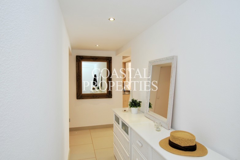 Property for Sale in Sea edge 4 bedroom apartment for sale Torrenova, Mallorca, Spain