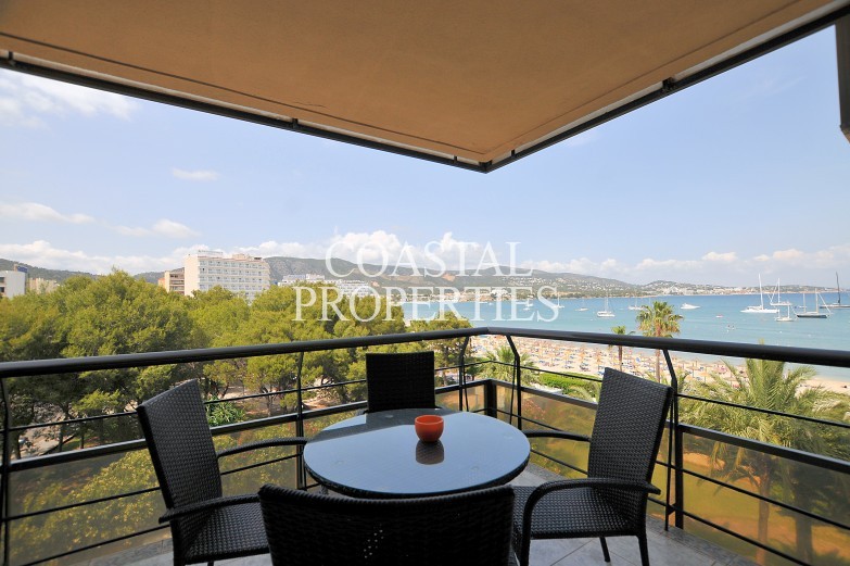 Property for Sale in Beachfront, sea view, 2 bedroom apartment for sale Palmanova, Spain
