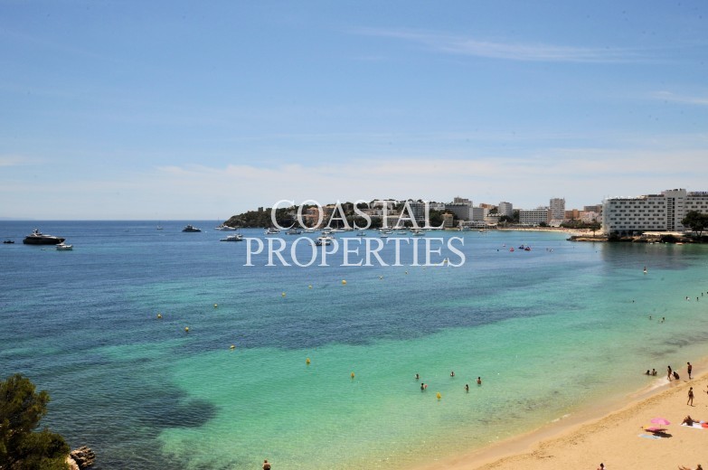 Property for Sale in One-bedroom beachfront apartment with amazing sea views for sale Palmanova, Mallorca, Spain
