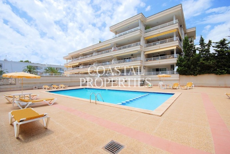 Property for Sale in Unique, sea-view penthouse with supper large terrace area for sale Palmanova, Mallorca, Spain