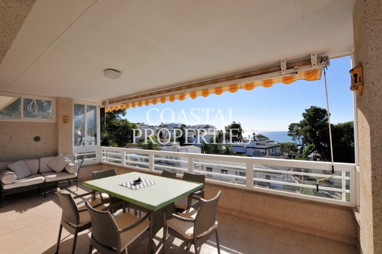 Property for Sale in Unique, sea-view penthouse with supper large terrace area for sale Palmanova, Mallorca, Spain