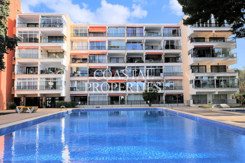 Property for Sale in Pool view apartment for sale in Villamar 1 Palmanova, Mallorca, Spain