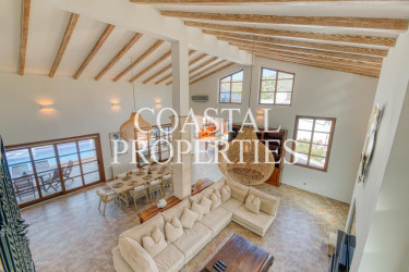 Property for Sale in Discover the epitome of luxury living in this charming villa Palmanova, Mallorca, Spain