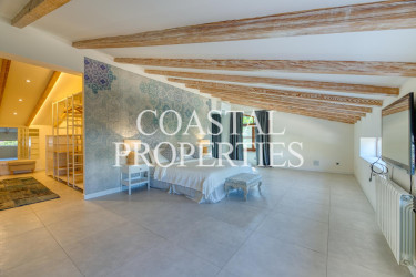 Property for Sale in Discover the epitome of luxury living in this charming villa Palmanova, Mallorca, Spain