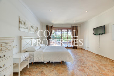 Property for Sale in Discover the epitome of luxury living in this charming villa Palmanova, Mallorca, Spain