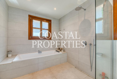 Property for Sale in Discover the epitome of luxury living in this charming villa Palmanova, Mallorca, Spain