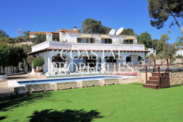 Property for Sale in Sea view 4 bedroom villa for sale Palmanova, Mallorca, Spain