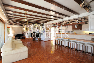 Property for Sale in Sea view 4 bedroom villa for sale Palmanova, Mallorca, Spain