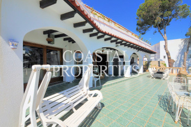 Property for Sale in Sea view 4 bedroom villa for sale Palmanova, Mallorca, Spain