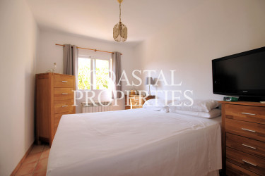 Property for Sale in Immaculate, 3 bedroom, 2 bathroom detached villa with swimming pool for sale Son Ferrer, Mallorca, Spain