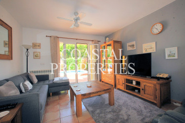 Property for Sale in Immaculate, 3 bedroom, 2 bathroom detached villa with swimming pool for sale Son Ferrer, Mallorca, Spain