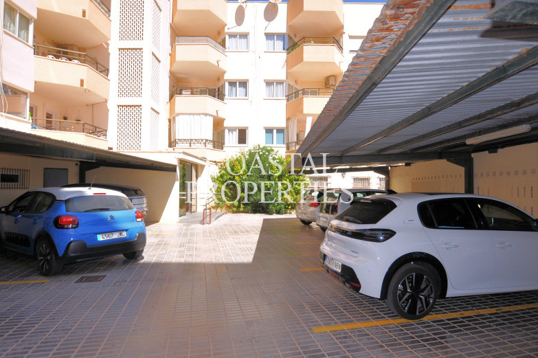 Property for Sale in Beachfront sea view 2 bedroom apartment for sale Palmanova, Mallorca, Spain