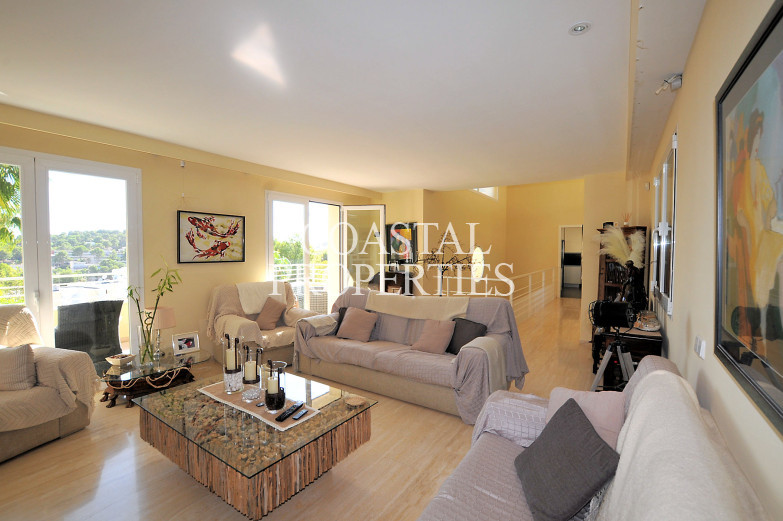 Property for Sale in Luxury 5-Bedroom detached house with swimming pool for Sale Cala Vinyes, Mallorca, Spain