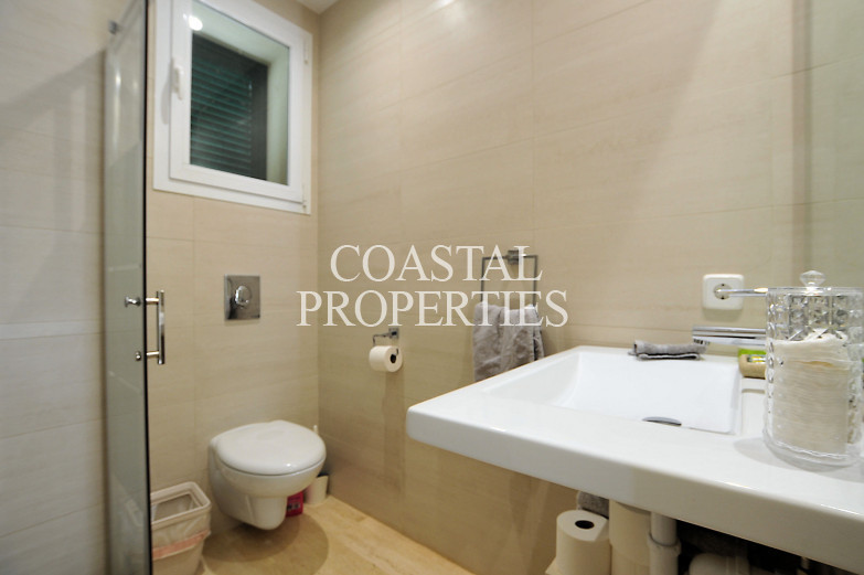 Property for Sale in Luxury 5-Bedroom detached house with swimming pool for Sale Cala Vinyes, Mallorca, Spain