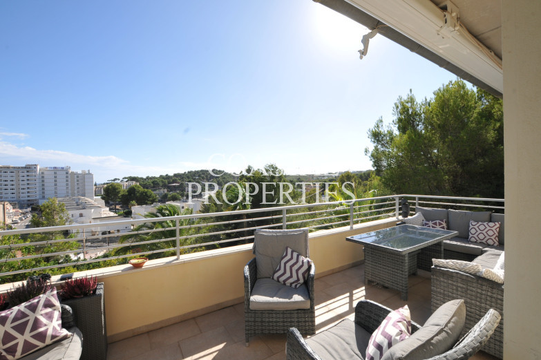 Property for Sale in Luxury 5-Bedroom detached house with swimming pool for Sale Cala Vinyes, Mallorca, Spain