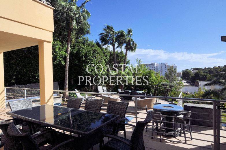 Property for Sale in Luxury 5-Bedroom detached house with swimming pool for Sale Cala Vinyes, Mallorca, Spain