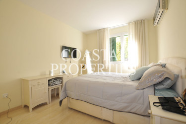 Property for Sale in Luxury 5-Bedroom detached house with swimming pool for Sale Cala Vinyes, Mallorca, Spain