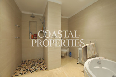 Property for Sale in Luxury 5-Bedroom detached house with swimming pool for Sale Cala Vinyes, Mallorca, Spain
