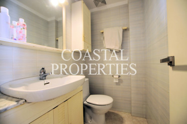 Property for Sale in 2-Bedroom, 2-Bathroom Apartment for Sale in the Heart of  Palmanova, Mallorca, Spain