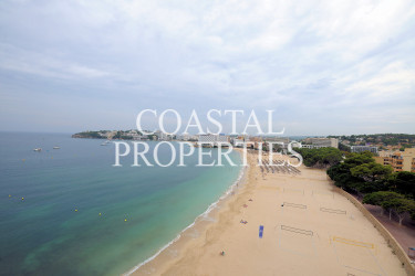 Property for Sale in Beachfront 1-Bedroom Apartment with Spectacular Sea Views Palmanova, Mallorca, Spain