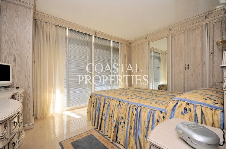 Property for Sale in Palmanova, Apartment For Sale In The Popular Luxor Apartments In Palmanova, Mallorca, Spain