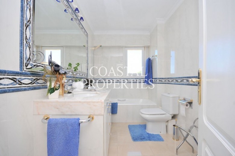 Property for Sale in Palmanova, Apartment For Sale In The Popular Luxor Apartments In Palmanova, Mallorca, Spain