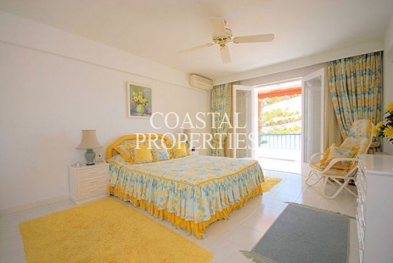 Property for Sale in Palmanova, First Line Sea View Apartment For Sale In Palmanova, Mallorca, Spain