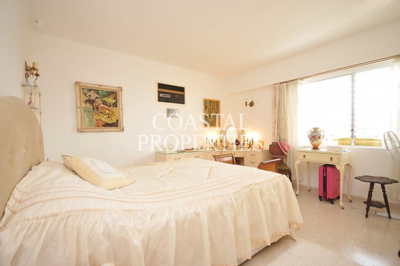 Property for Sale in Palmanova, Sea View Apartment For Sale In The Resort Of Palmanova, Mallorca, Spain